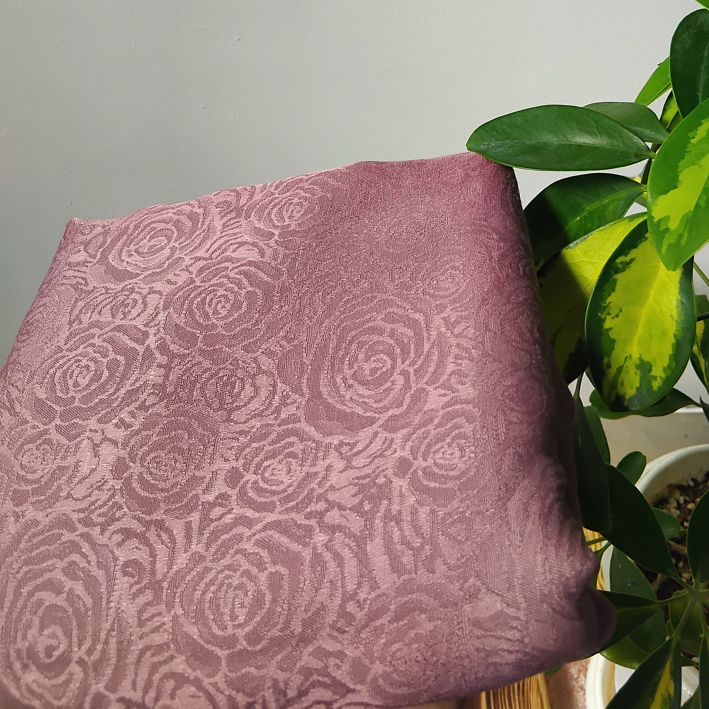 روسری نخ ژاکارد پوست پیازی