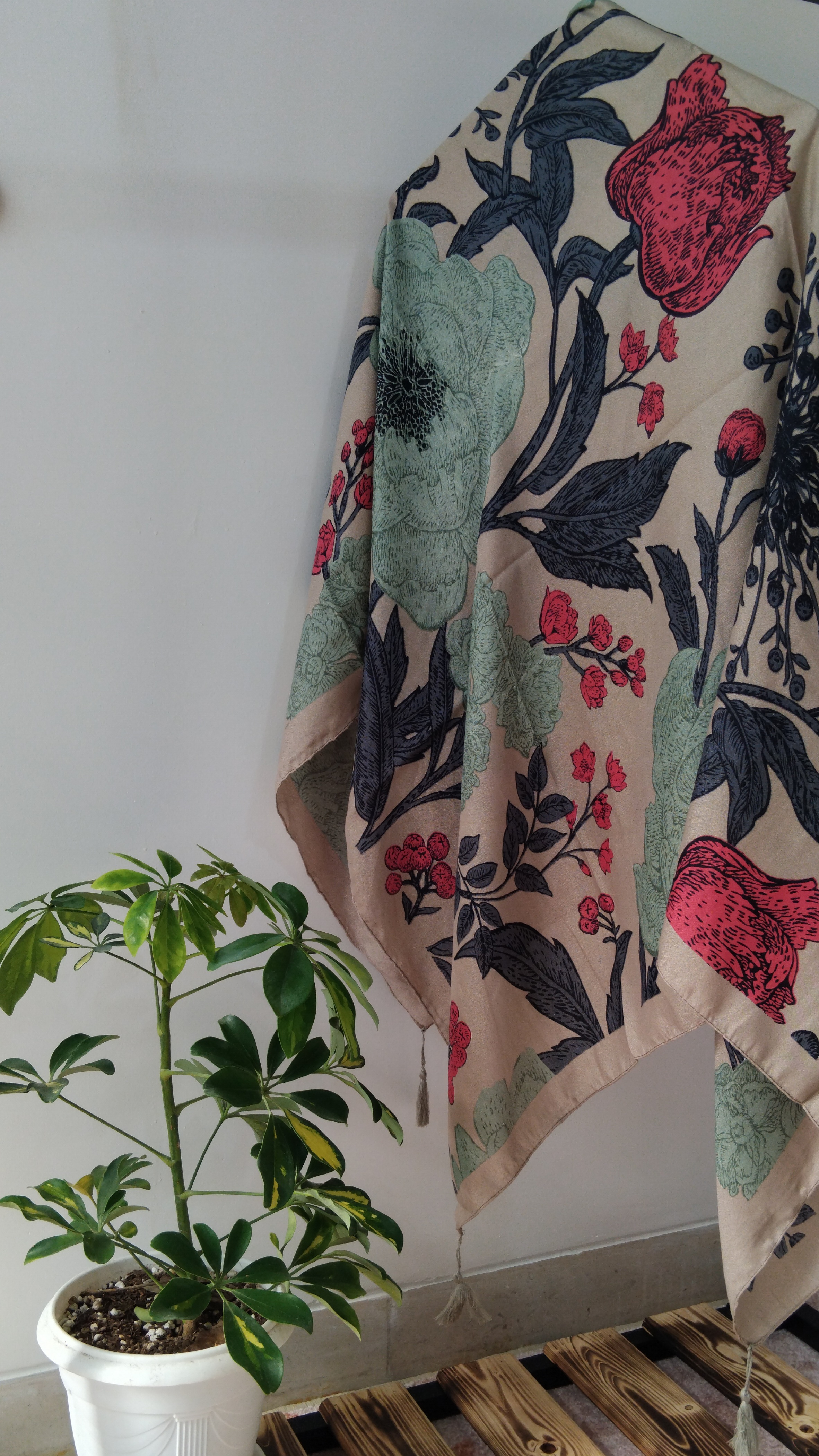 روسری سیا اسکارف(کرم سبز)