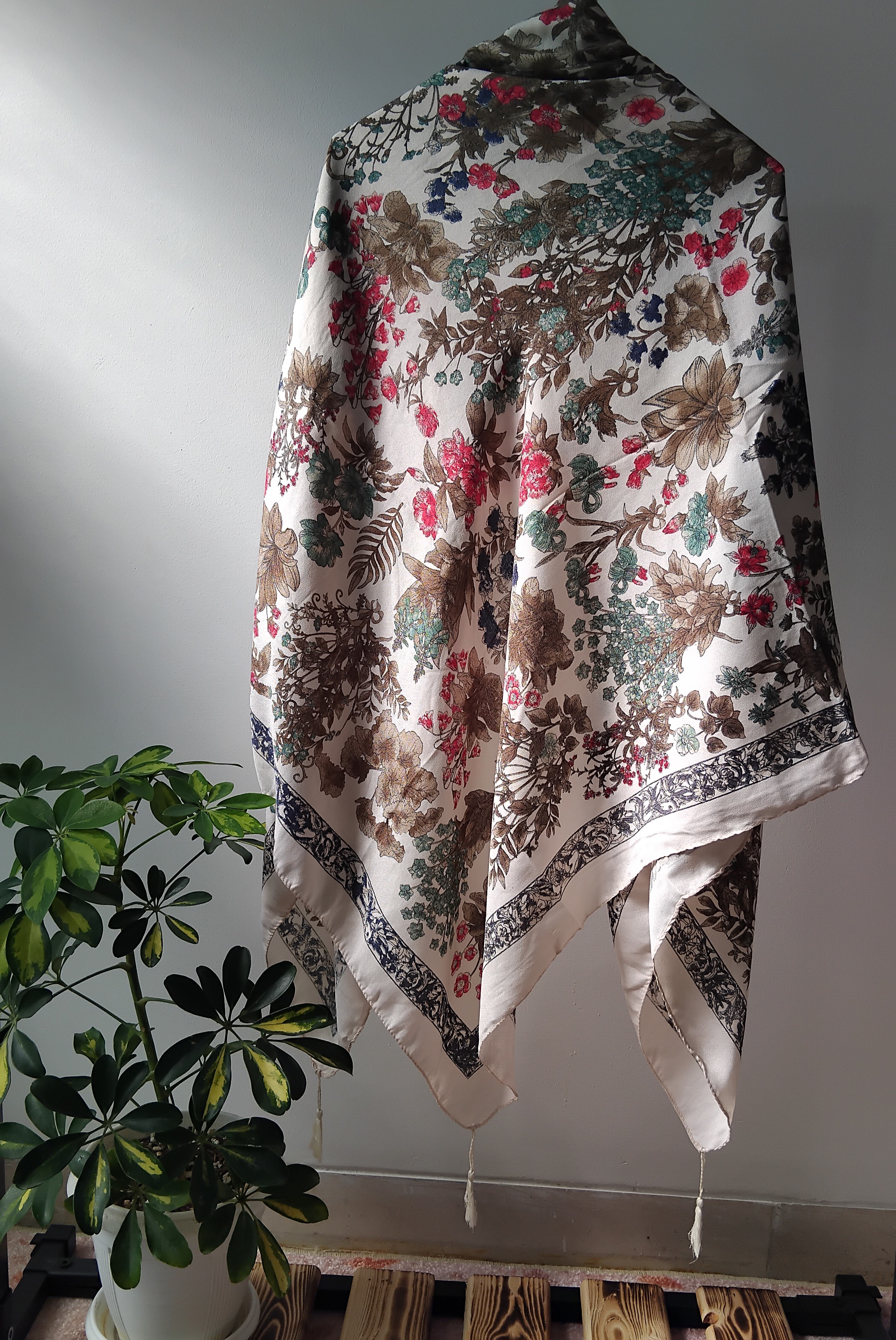 روسری سیااسکارف سفید