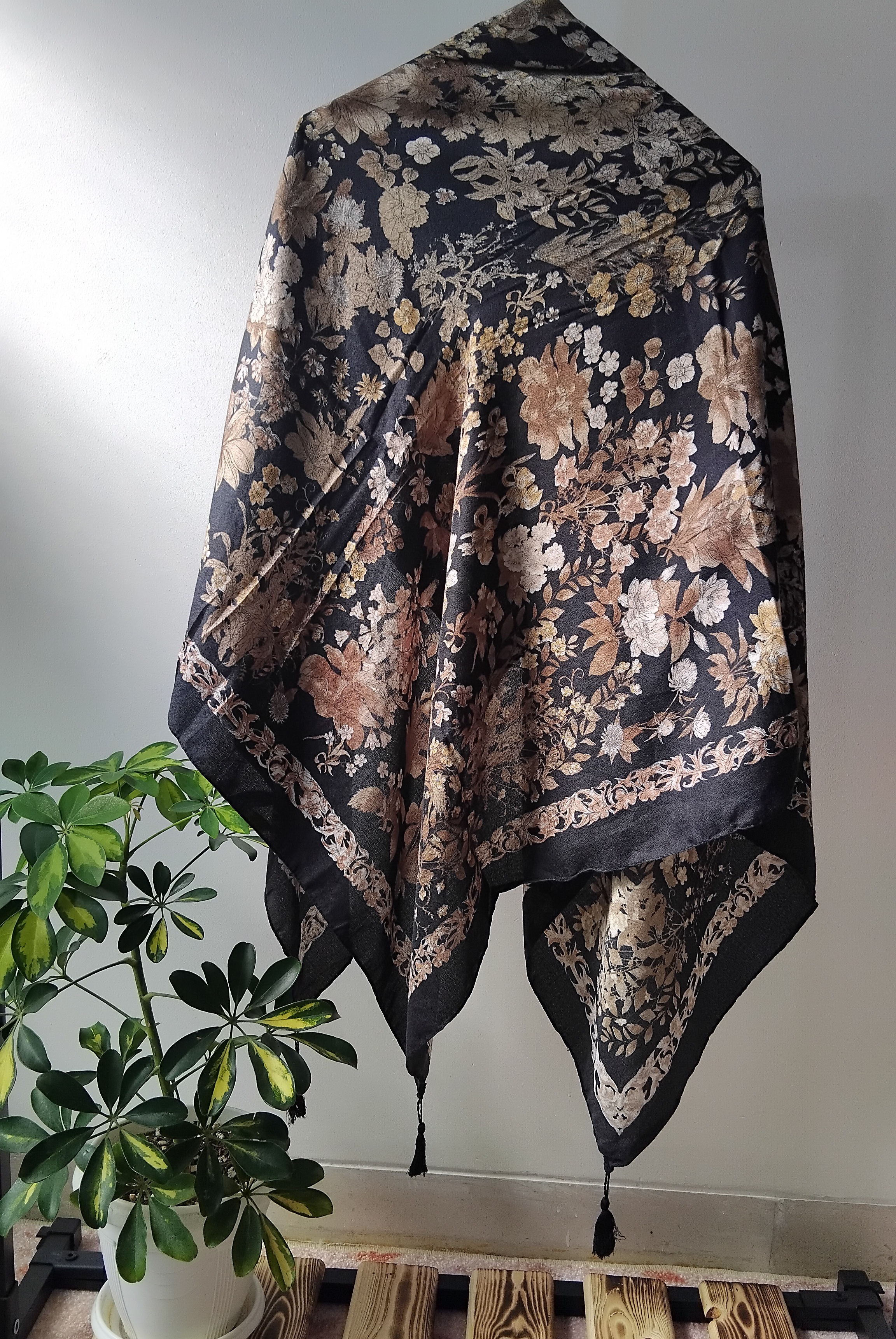 روسری سیااسکارف قهوه ای